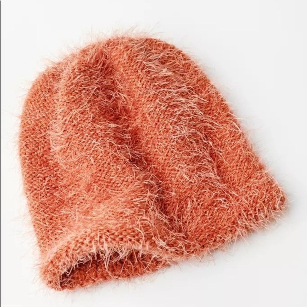 Cute urban outfitters hat